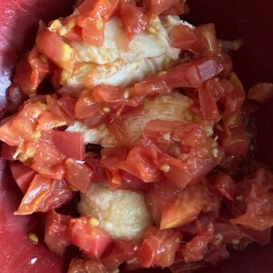 サラダチキンのトマトソース